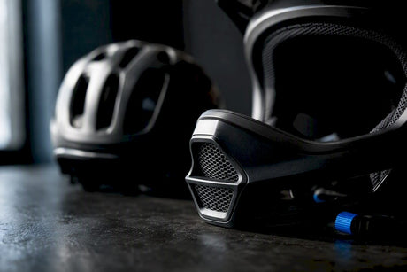 Cropped full-face helmet protection details