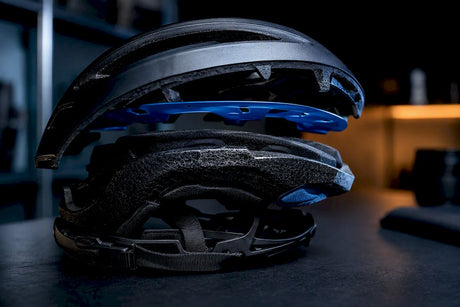 Couche MIPS intégrée dans un casque
